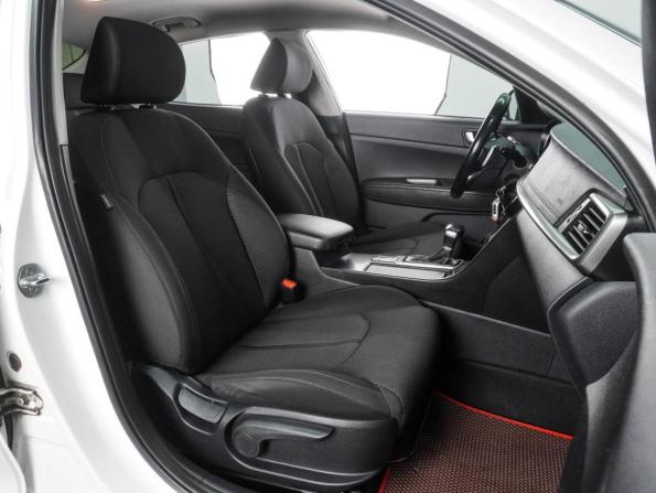 Kia Optima IV Рестайлинг с пробегом 2018 года, цена 1 749 000 рублей, 154353 км, седан, Автокод Объявления