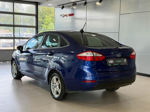 Ford Fiesta Mk6 Рестайлинг с пробегом 2016 года, цена 857 000 рублей, 162905 км, седан, Автокод Объявления