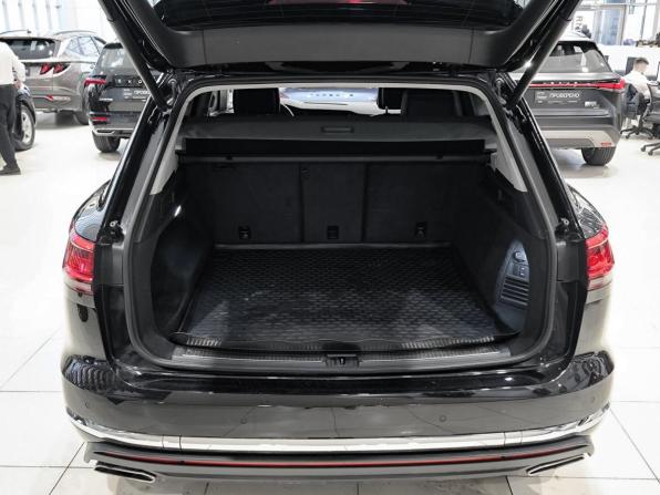 Volkswagen Touareg III с пробегом 2020 года, цена 4 099 000 рублей, 170000 км, внедорожник, Автокод Объявления