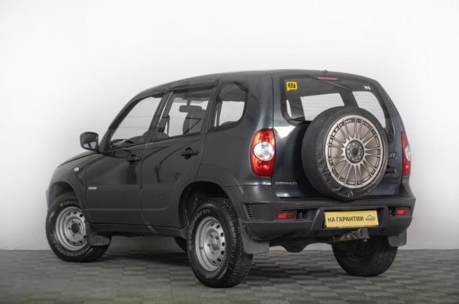 Chevrolet Niva I с пробегом 2013 года, цена 599 000 рублей, 103500 км, внедорожник, Автокод Объявления