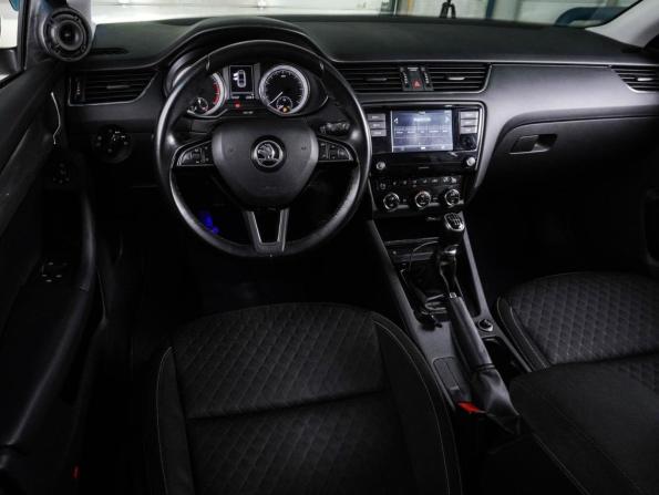 Skoda Octavia III (A7) Рестайлинг с пробегом 2017 года, цена 1 839 000 рублей, 131227 км, лифтбек, Автокод Объявления