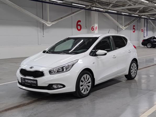 Kia Ceed II с пробегом 2015 года, цена 1 228 000 рублей, 151062 км, хэтчбек, Автокод Объявления
