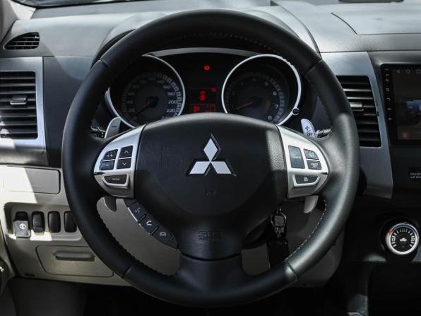 Mitsubishi Outlander II с пробегом 2008 года, цена 866 700 рублей, 518596 км, внедорожник, Автокод Объявления