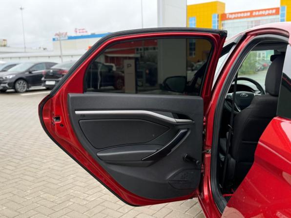Lada (ВАЗ) Vesta I с пробегом 2019 года, цена 915 000 рублей, 110749 км, седан, Автокод Объявления