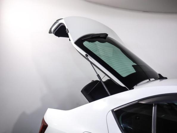 Skoda Octavia III (A7) Рестайлинг с пробегом 2018 года, цена 1 149 000 рублей, 339541 км, лифтбек, Автокод Объявления