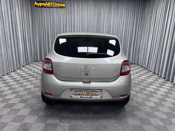 Renault Sandero II с пробегом 2018 года, цена 1 049 000 рублей, 73145 км, хэтчбек, Автокод Объявления