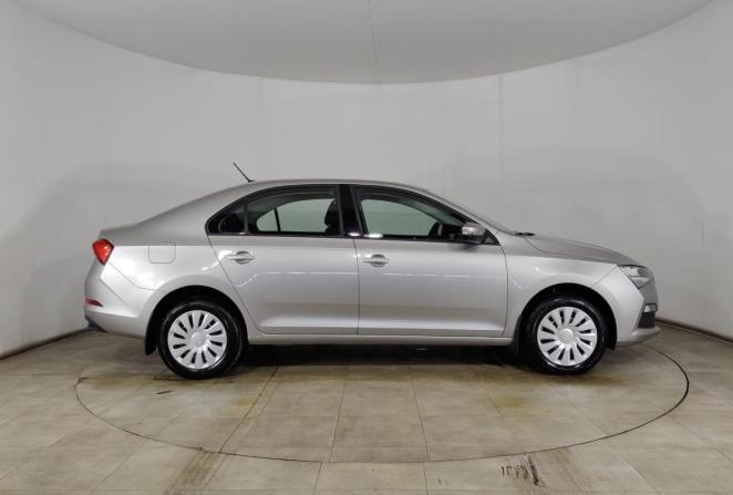 Skoda Rapid II с пробегом 2021 года, цена 1 890 000 рублей, 37979 км, лифтбек, Автокод Объявления