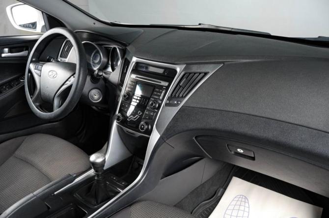 Hyundai Sonata VI (YF) с пробегом 2010 года, цена 949 000 рублей, 206000 км, седан, Автокод Объявления