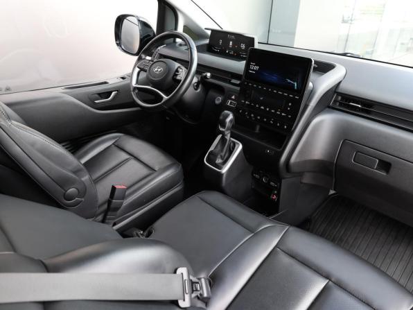 Hyundai Staria I с пробегом 2021 года, цена 4 000 000 рублей, 100120 км, минивэн, Автокод Объявления