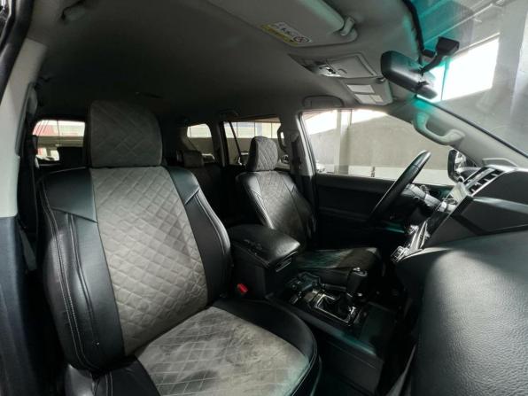Toyota Land Cruiser Prado 150 Series Рестайлинг 1 с пробегом 2015 года, цена 3 100 000 рублей, 298229 км, внедорожник, Автокод Объявления