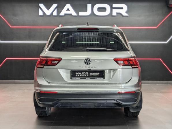 Volkswagen Tiguan II Рестайлинг с пробегом 2021 года, цена 2 655 000 рублей, 74000 км, внедорожник, Автокод Объявления