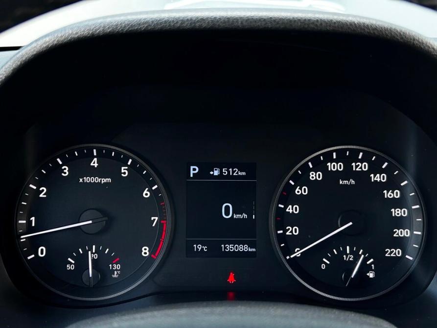 Hyundai Solaris II Санкт-Петербург  - изображение 18