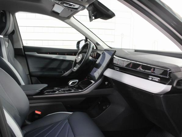 Geely Atlas II с пробегом 2024 года, цена 3 295 000 рублей, 7000 км, внедорожник, Автокод Объявления