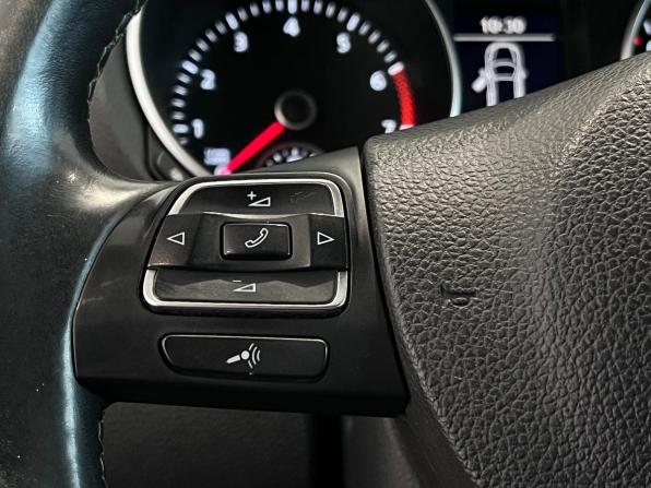 Volkswagen Golf VI с пробегом 2012 года, цена 899 000 рублей, 237015 км, хэтчбек, Автокод Объявления