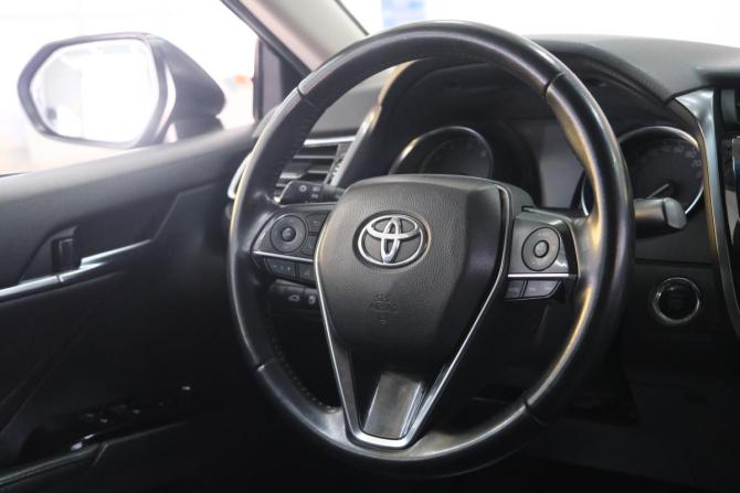 Toyota Camry VIII (XV70) с пробегом 2018 года, цена 2 399 000 рублей, 180000 км, седан, Автокод Объявления