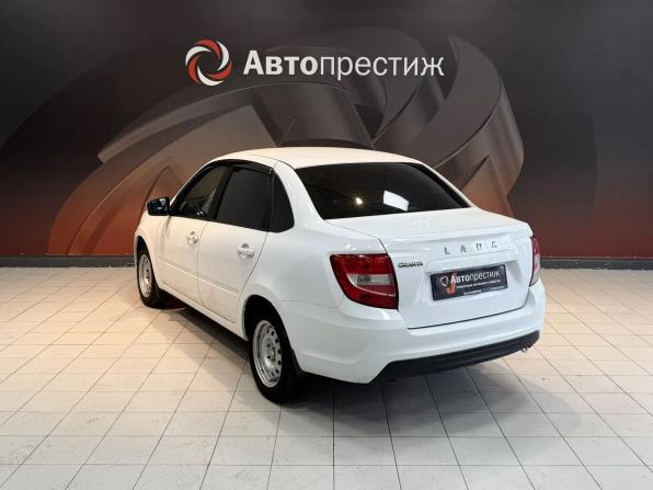 Lada (ВАЗ) Granta I Рестайлинг с пробегом 2023 года, цена 625 000 рублей, 220000 км, седан, Автокод Объявления