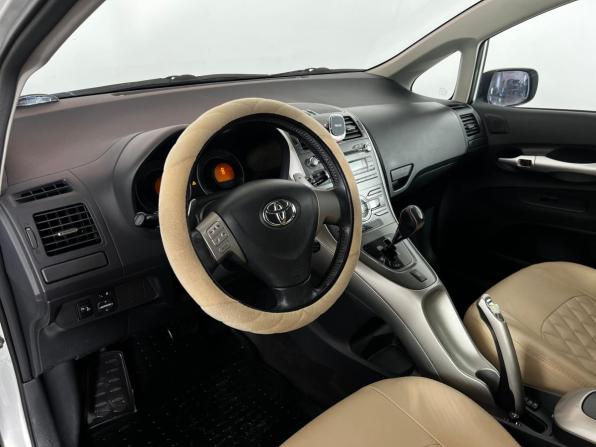 Toyota Auris I с пробегом 2007 года, цена 640 000 рублей, 159905 км, хэтчбек, Автокод Объявления