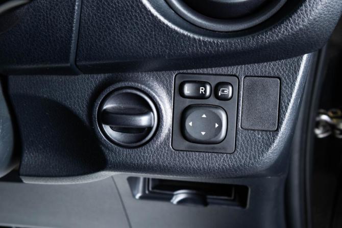 Toyota Vitz III (XP130) Рестайлинг 2 с пробегом 2017 года, цена 1 039 000 рублей, 89000 км, хэтчбек, Автокод Объявления