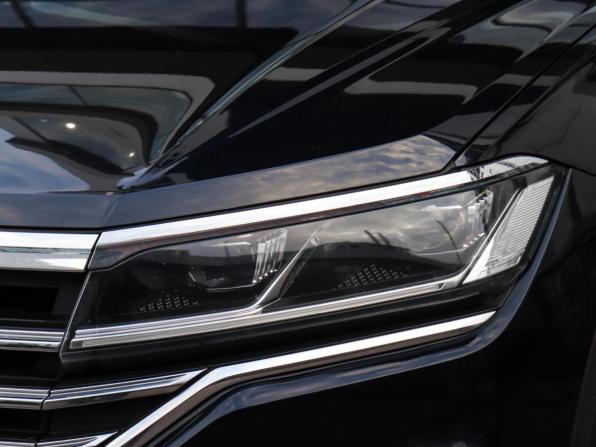 Volkswagen Touareg III с пробегом 2019 года, цена 3 497 000 рублей, 243220 км, внедорожник, Автокод Объявления