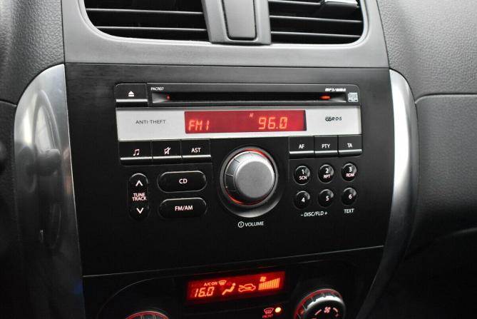 Suzuki SX4 I (Classic) Рестайлинг с пробегом 2010 года, цена 800 000 рублей, 224110 км, седан, Автокод Объявления