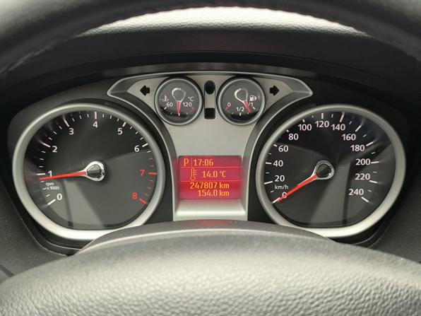Ford Focus II Рестайлинг с пробегом 2010 года, цена 656 000 рублей, 247805 км, седан, Автокод Объявления