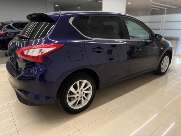 Nissan Tiida II с пробегом 2015 года, цена 935 000 рублей, 152449 км, хэтчбек, Автокод Объявления