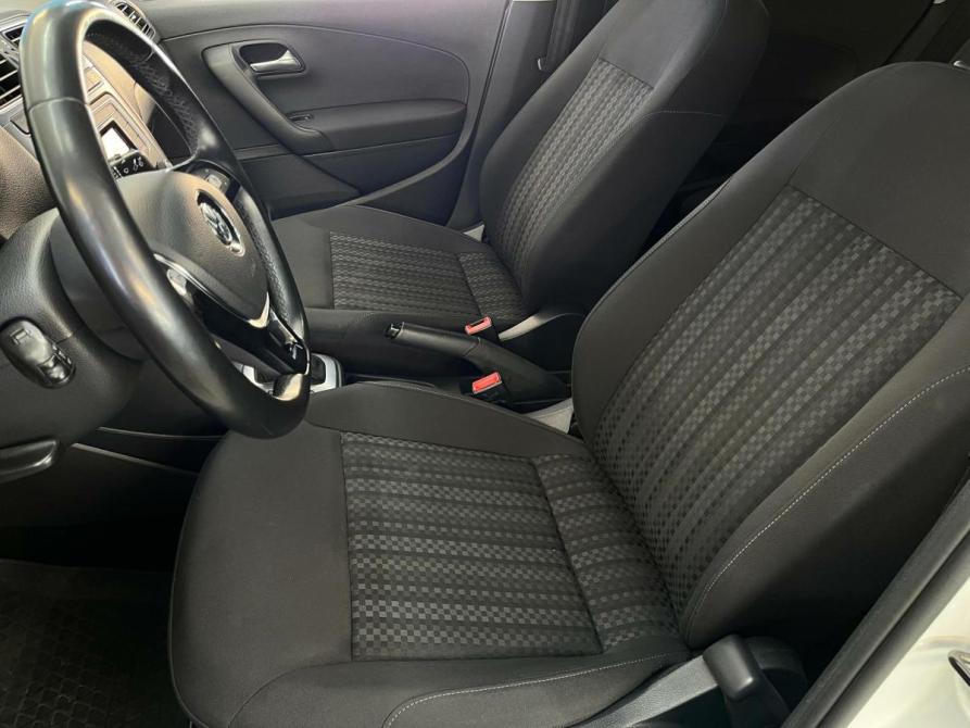 Volkswagen Polo V Рестайлинг Нижнекамск  - изображение 12
