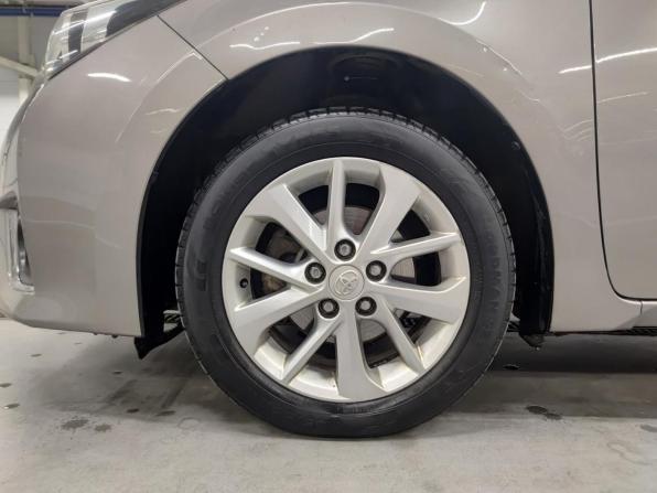 Toyota Corolla XI (E160 E170 E180) с пробегом 2014 года, цена 1 070 000 рублей, 176925 км, седан, Автокод Объявления