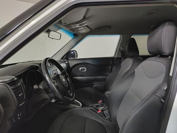 Kia Soul II Рестайлинг с пробегом 2018 года, цена 1 450 000 рублей, 127309 км, хэтчбек, Автокод Объявления