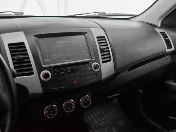 Mitsubishi Outlander II Рестайлинг с пробегом 2011 года, цена 1 240 000 рублей, 187037 км, внедорожник, Автокод Объявления