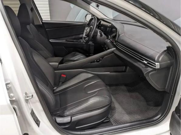 Hyundai Elantra VII (CN7) с пробегом 2023 года, цена 1 945 000 рублей, 25183 км, седан, Автокод Объявления