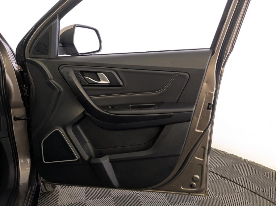 FAW Besturn X40 I Москва  - изображение 25