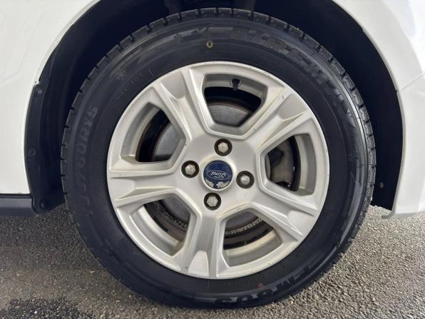 Ford Tourneo Courier I с пробегом 2017 года, цена 999 900 рублей, 267595 км, компактвэн, Автокод Объявления