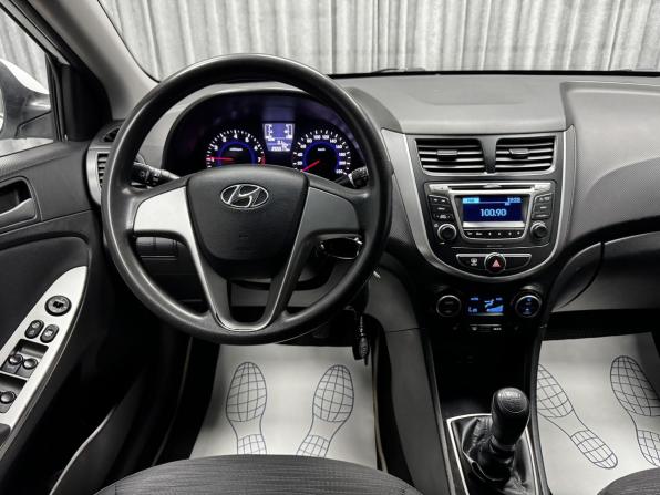 Hyundai Solaris I Рестайлинг с пробегом 2016 года, цена 850 000 рублей, 255517 км, седан, Автокод Объявления