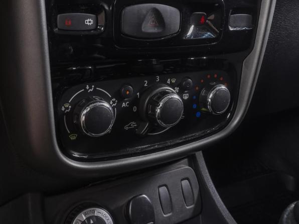 Renault Duster I с пробегом 2014 года, цена 1 369 000 рублей, 96070 км, внедорожник, Автокод Объявления