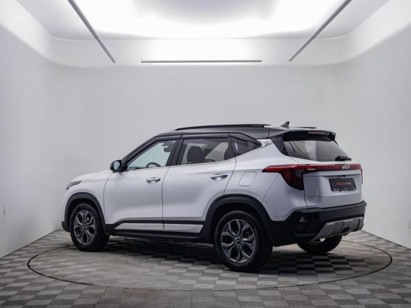 Kia Seltos I Рестайлинг с пробегом 2024 года, цена 2 350 000 рублей, 21500 км, внедорожник, Автокод Объявления