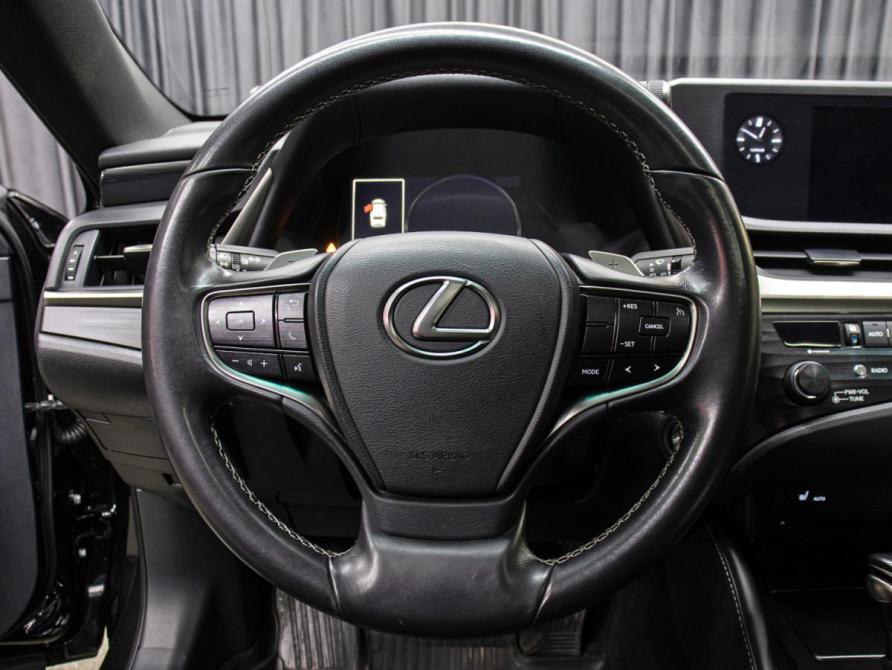Lexus ES VII Москва  - изображение 17