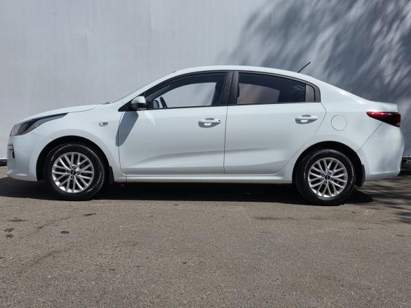 Kia Rio IV с пробегом 2018 года, цена 1 050 000 рублей, 134966 км, седан, Автокод Объявления
