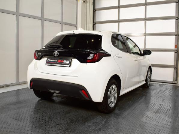 Toyota Yaris IV с пробегом 2021 года, цена 1 085 995 рублей, 95537 км, хэтчбек, Автокод Объявления