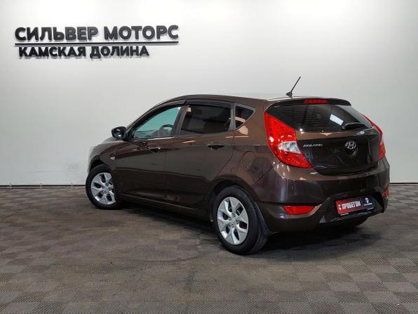 Hyundai Solaris I Рестайлинг с пробегом 2016 года, цена 849 000 рублей, 184500 км, хэтчбек, Автокод Объявления