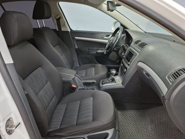 Skoda Octavia II (A5) Рестайлинг с пробегом 2011 года, цена 599 000 рублей, 315731 км, лифтбек, Автокод Объявления