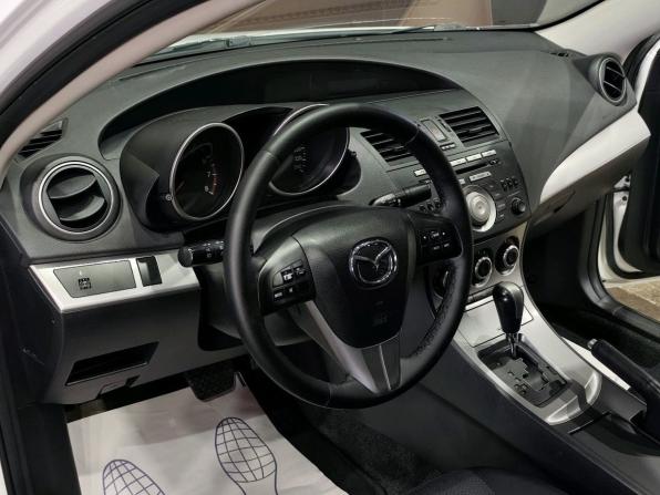 Mazda 3 II (BL) с пробегом 2010 года, цена 645 000 рублей, 267933 км, седан, Автокод Объявления