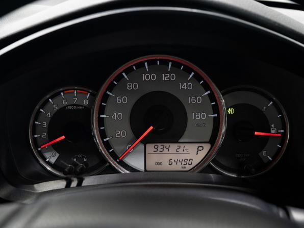 Toyota Corolla XI (E160 E170 E180) с пробегом 2012 года, цена 1 190 000 рублей, 64490 км, универсал, Автокод Объявления