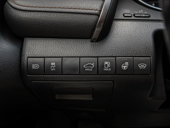 Toyota Camry VIII (XV70) с пробегом 2019 года, цена 2 380 000 рублей, 109027 км, седан, Автокод Объявления
