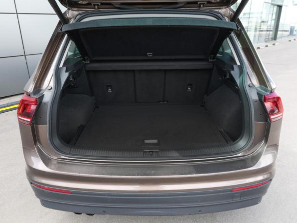 Volkswagen Tiguan II с пробегом 2019 года, цена 2 079 000 рублей, 140545 км, внедорожник, Автокод Объявления
