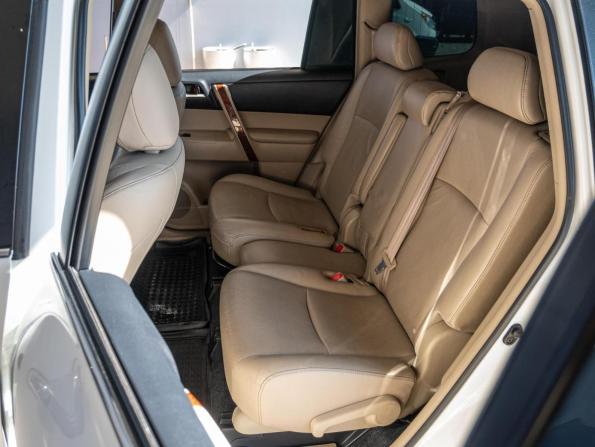 Toyota Highlander II (XU40) Рестайлинг с пробегом 2012 года, цена 2 540 000 рублей, 353188 км, внедорожник, Автокод Объявления