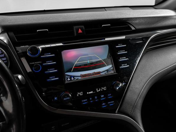 Toyota Camry VIII (XV70) с пробегом 2019 года, цена 2 390 000 рублей, 178941 км, седан, Автокод Объявления