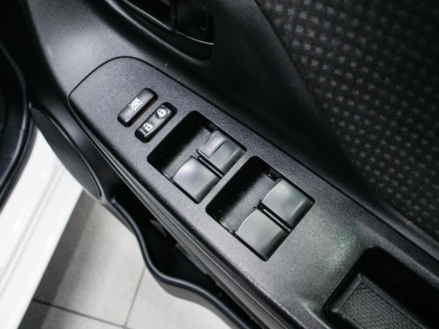 Toyota Vitz III (XP130) Рестайлинг Красноярск  - изображение 11
