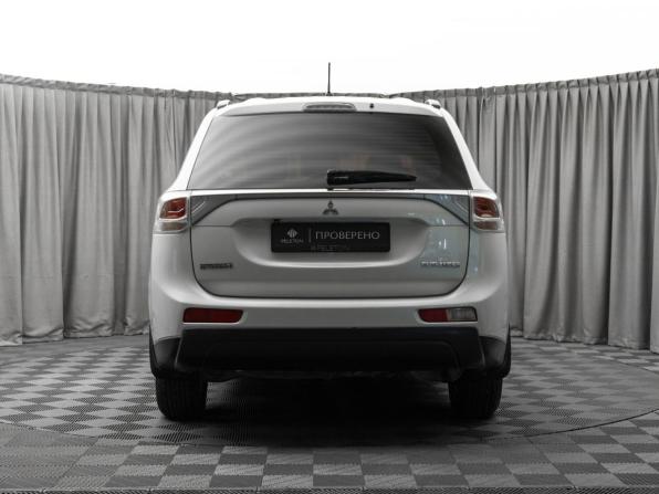 Mitsubishi Outlander III с пробегом 2013 года, цена 1 430 000 рублей, 120228 км, внедорожник, Автокод Объявления