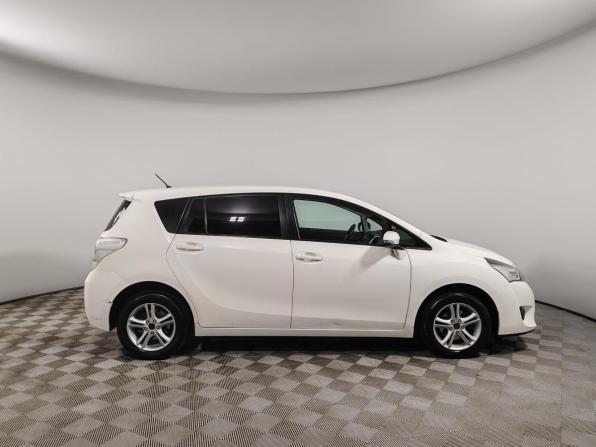 Toyota Verso I Рестайлинг с пробегом 2013 года, цена 1 209 000 рублей, 177950 км, компактвэн, Автокод Объявления